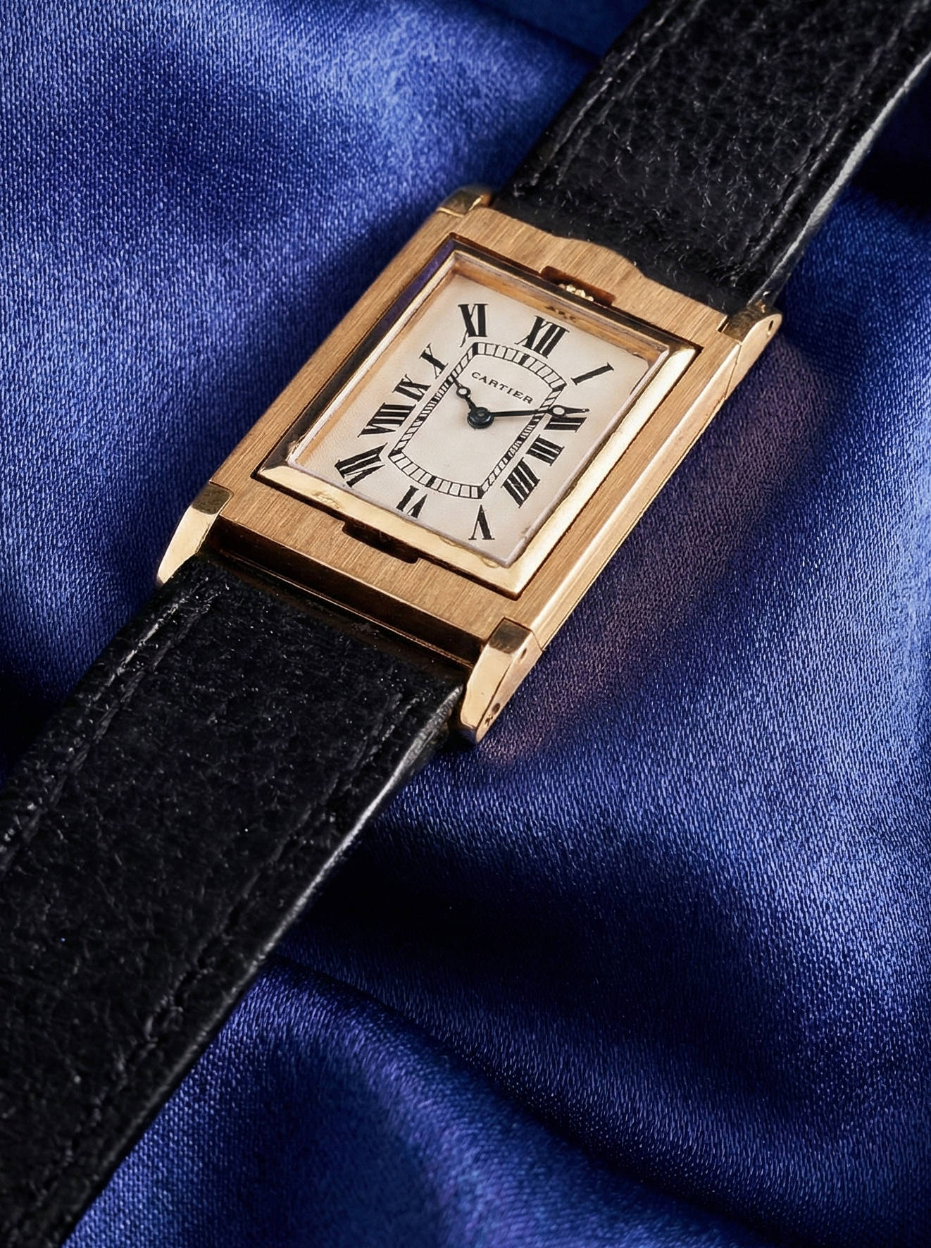 Cartier Reversible Basculante (1964) in Yellow Gold: The Secret Life of a Flip‑Case Dress Watch