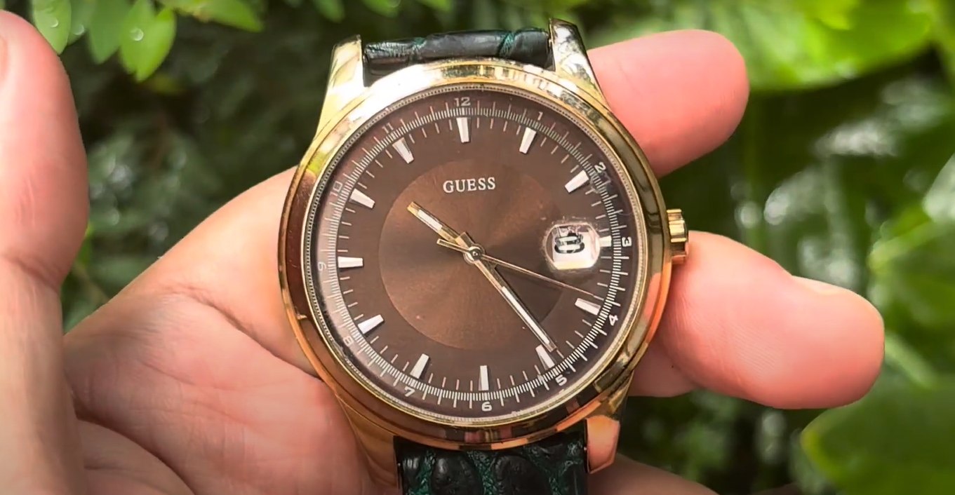 Preloved Dress Watch Guess, Recommended!