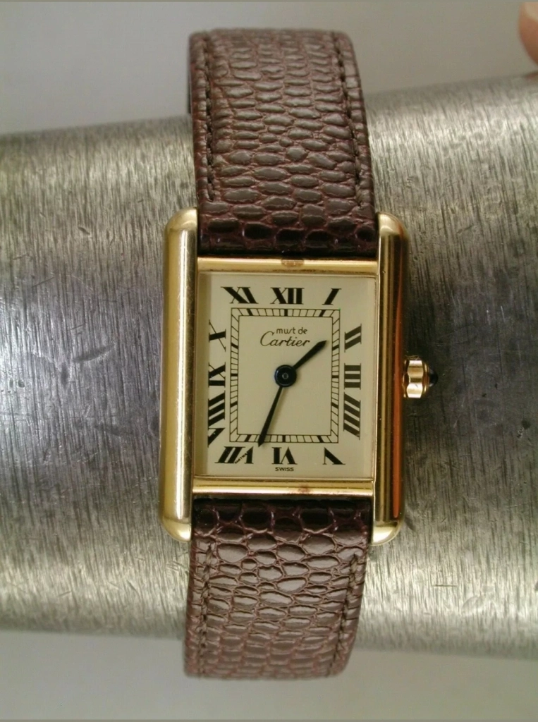 Must de CARTIER 18K Vermeil Quartz Tank Watch Gold Champagne Roman Numeral Dial